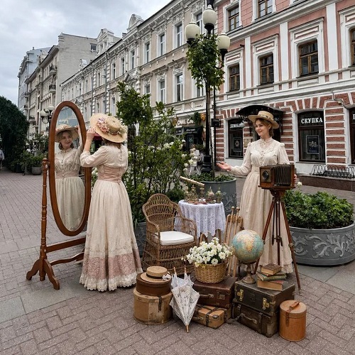 Ретрофотоателье на Арбате. Погрузитесь в атмосферу светской Москвы прошлых веков!