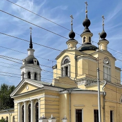 Прощание с Азой Алибековной Тахо-Годи состоялось 11 сентября в Храме Покрова Пресвятой Богородицы в Красном селе.